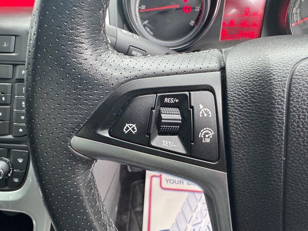 Used Vauxhall Astra 2014 for sale - 76245334: Photo 31