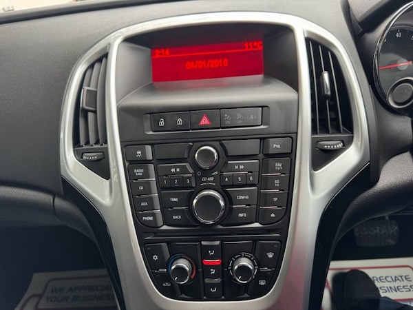 Used Vauxhall Astra 2014 for sale - 76245334: Photo 35