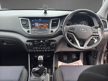 Used Hyundai TUCSON 2017 for sale - 76520663: Photo