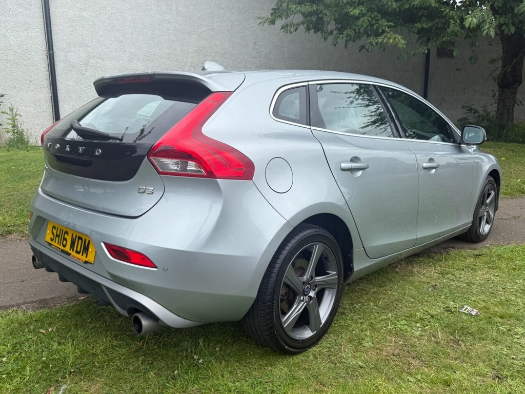 Used Volvo V40 2016 for sale - 76105552: Photo 11