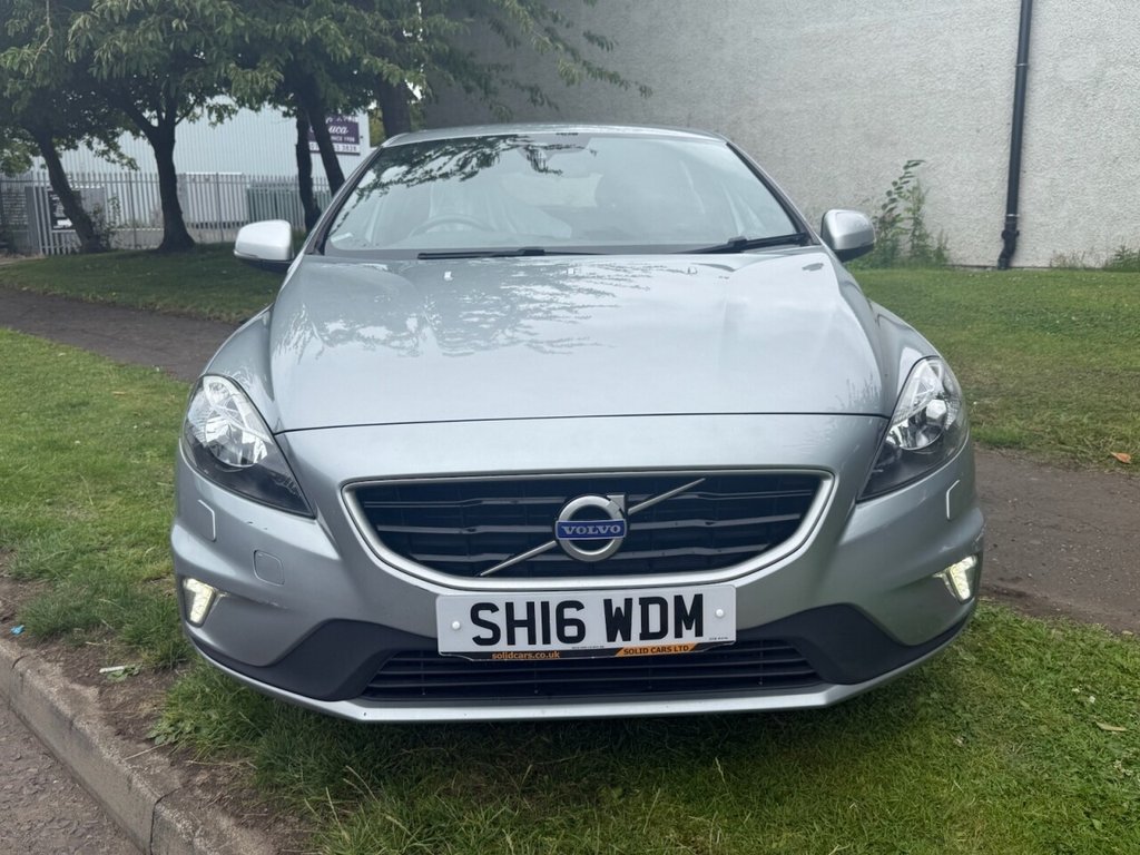 Used Volvo V40 2016 for sale - 76105552: Photo 2