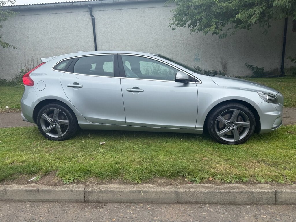 Used Volvo V40 2016 for sale - 76105552: Photo 6