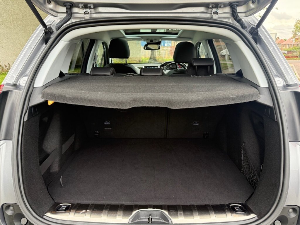 Used Peugeot 2008 2019 for sale - 76168533: Photo 13