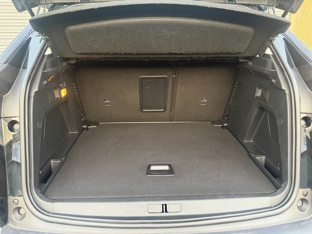 Used Peugeot 3008 2018 for sale - 76536059: Photo 10