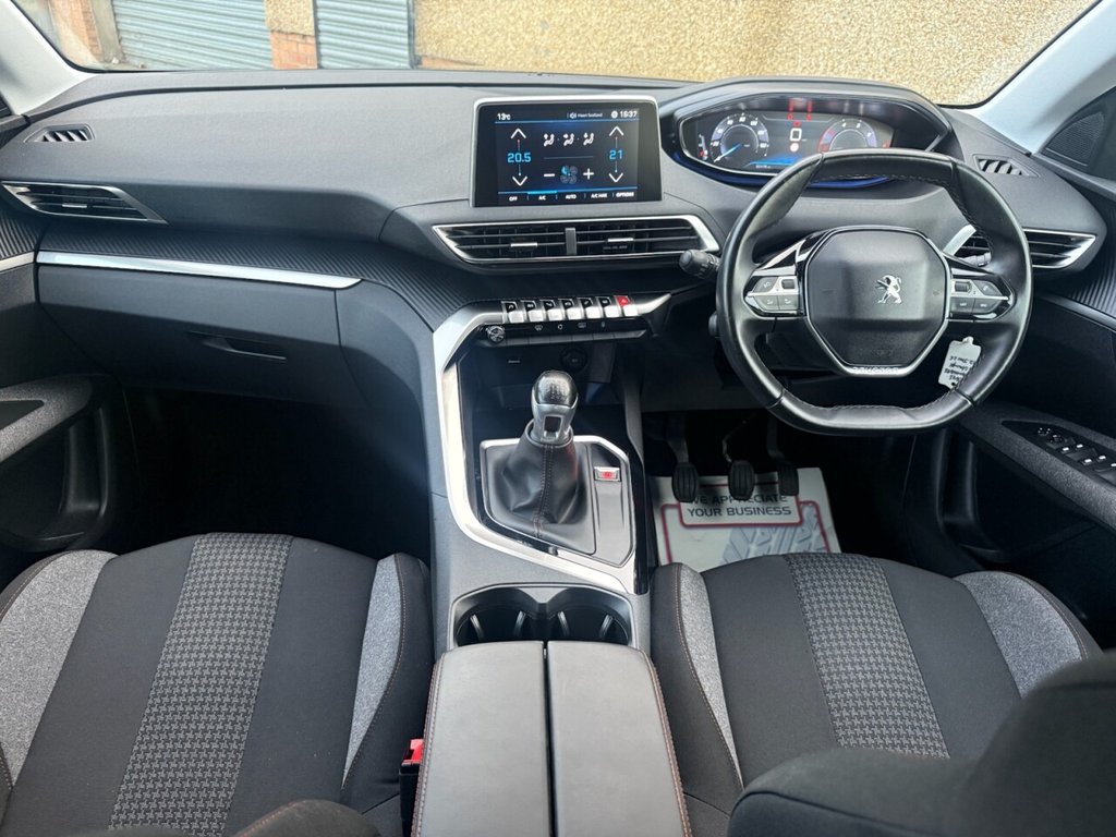 Used Peugeot 3008 2018 for sale - 76536059: Photo 3