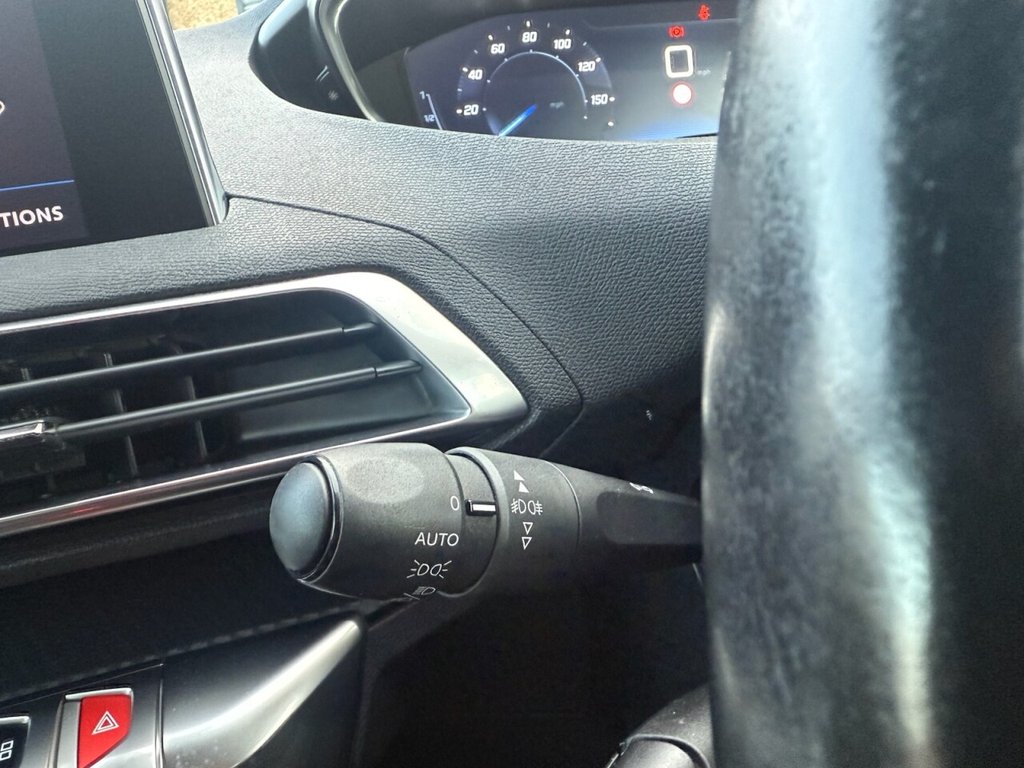 Used Peugeot 3008 2018 for sale - 76536059: Photo 43