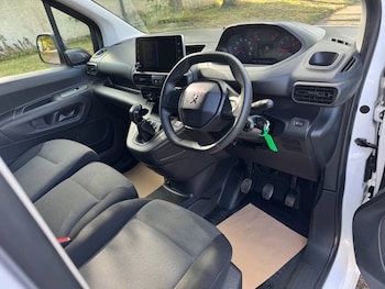 Used Peugeot Partner 2019 for sale - 76147715: Photo