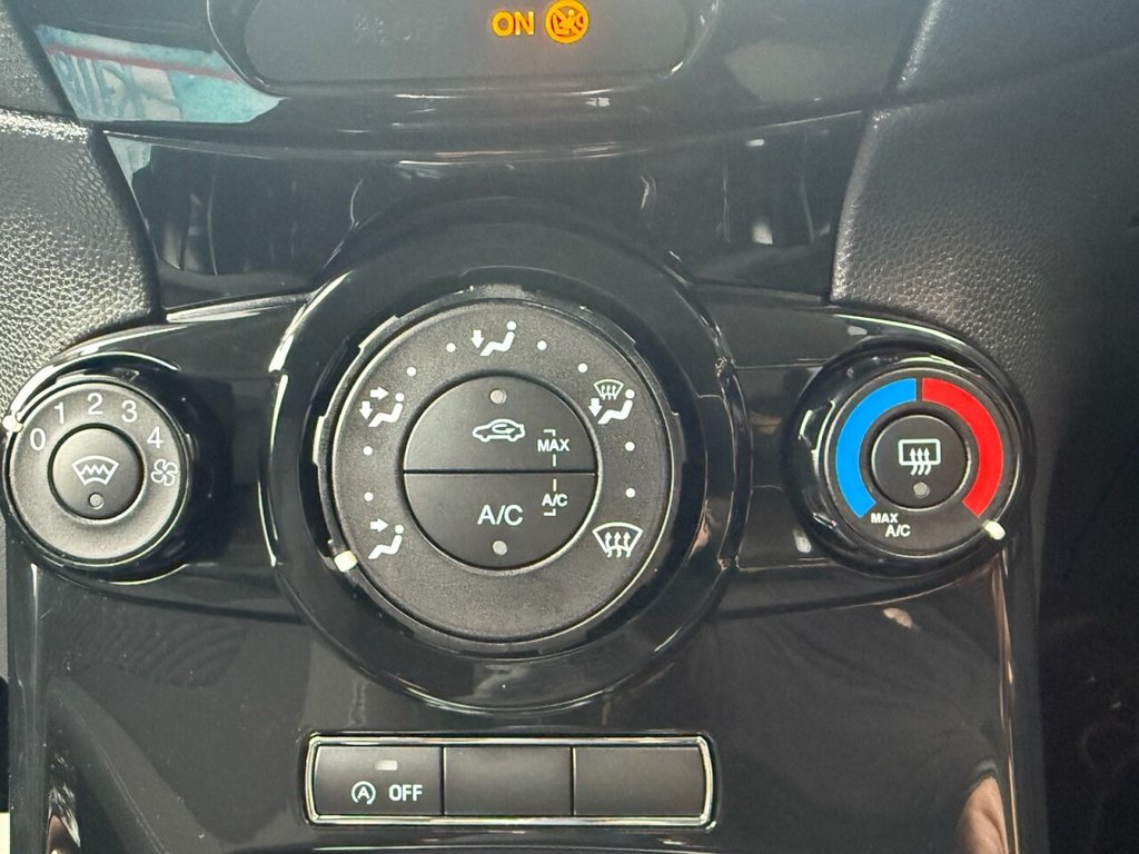 Used Ford Fiesta 2017 for sale - 76168537: Photo 38