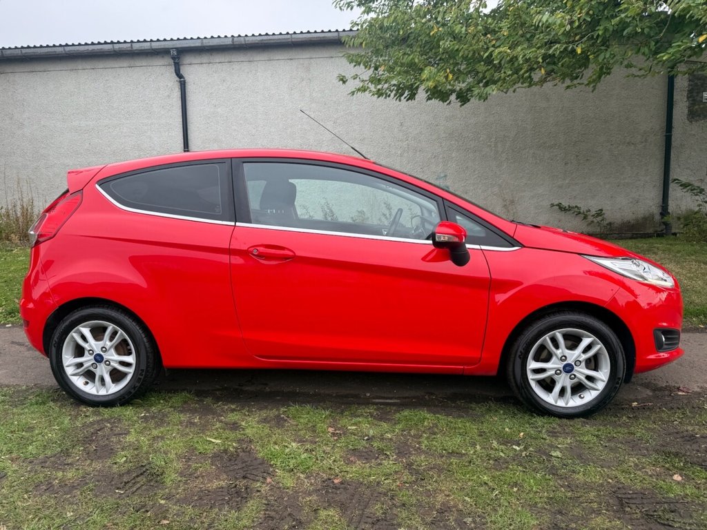 Used Ford Fiesta 2017 for sale - 76168537: Photo 4