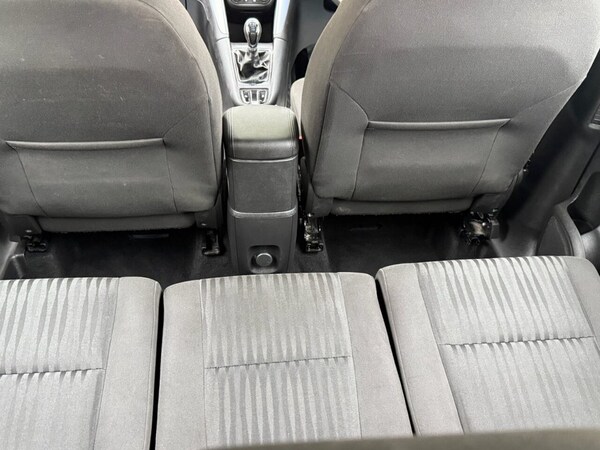Used Vauxhall Zafira Tourer 2015 for sale - 76080779: Photo 19