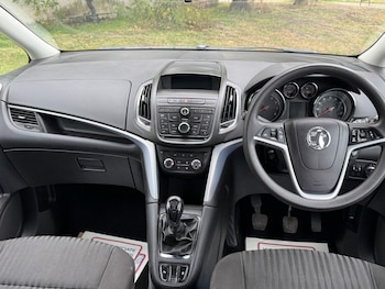 Used Vauxhall Zafira Tourer 2015 for sale - 76080779: Photo 3