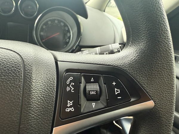 Used Vauxhall Zafira Tourer 2015 for sale - 76080779: Photo 44