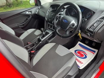 Used Ford Focus 2014 for sale - 75182348: Photo