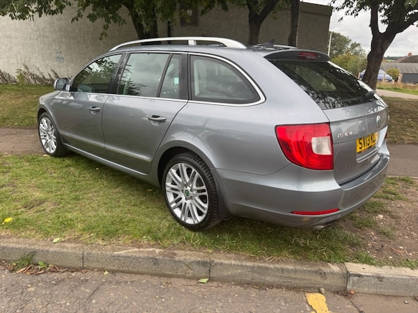Used Skoda Superb 2013 for sale - 76056880: Photo 11