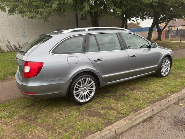 Used Skoda Superb 2013 for sale - 76056880: Photo 15