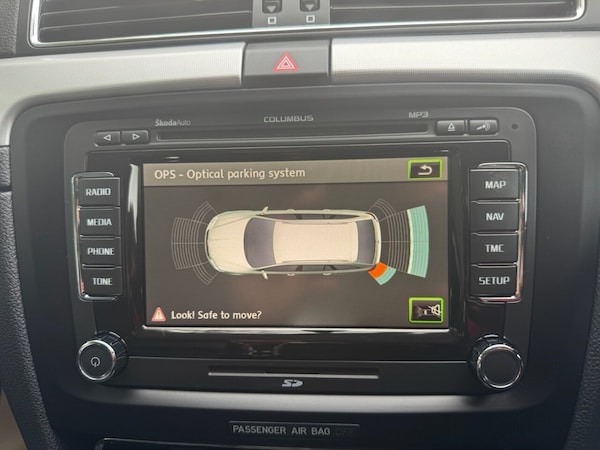 Used Skoda Superb 2013 for sale - 76056880: Photo 44