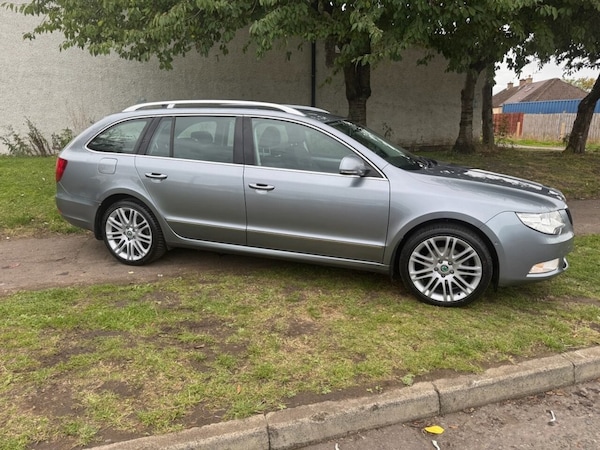 Used Skoda Superb 2013 for sale - 76056880: Photo 5