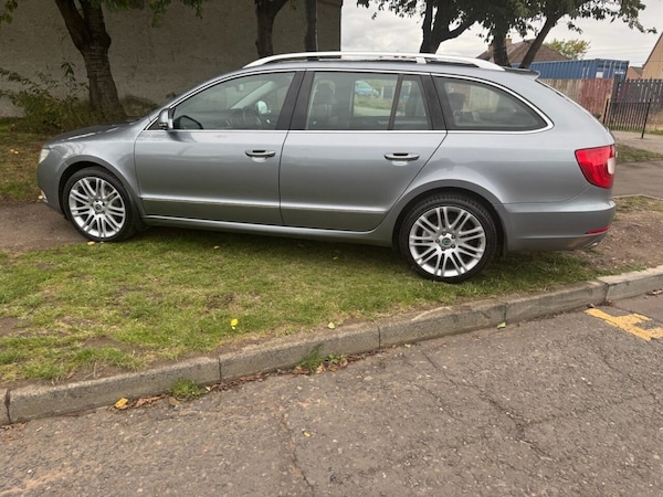 Used Skoda Superb 2013 for sale - 76056880: Photo 8