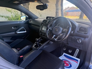 Used Volkswagen Scirocco 2017 for sale - 76267219: Photo