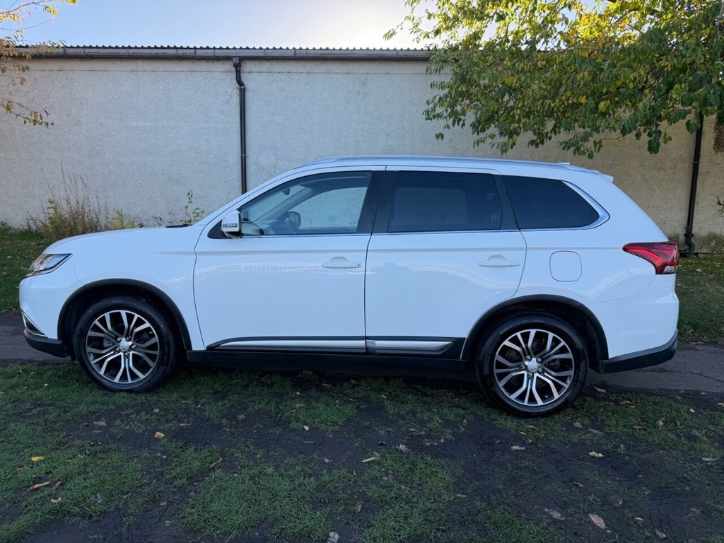 Used Mitsubishi Outlander 2018 for sale - 76396062: Photo 31
