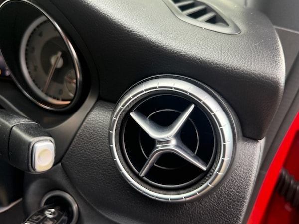 Used Mercedes-Benz CLA 2015 for sale - 76190823: Photo 26