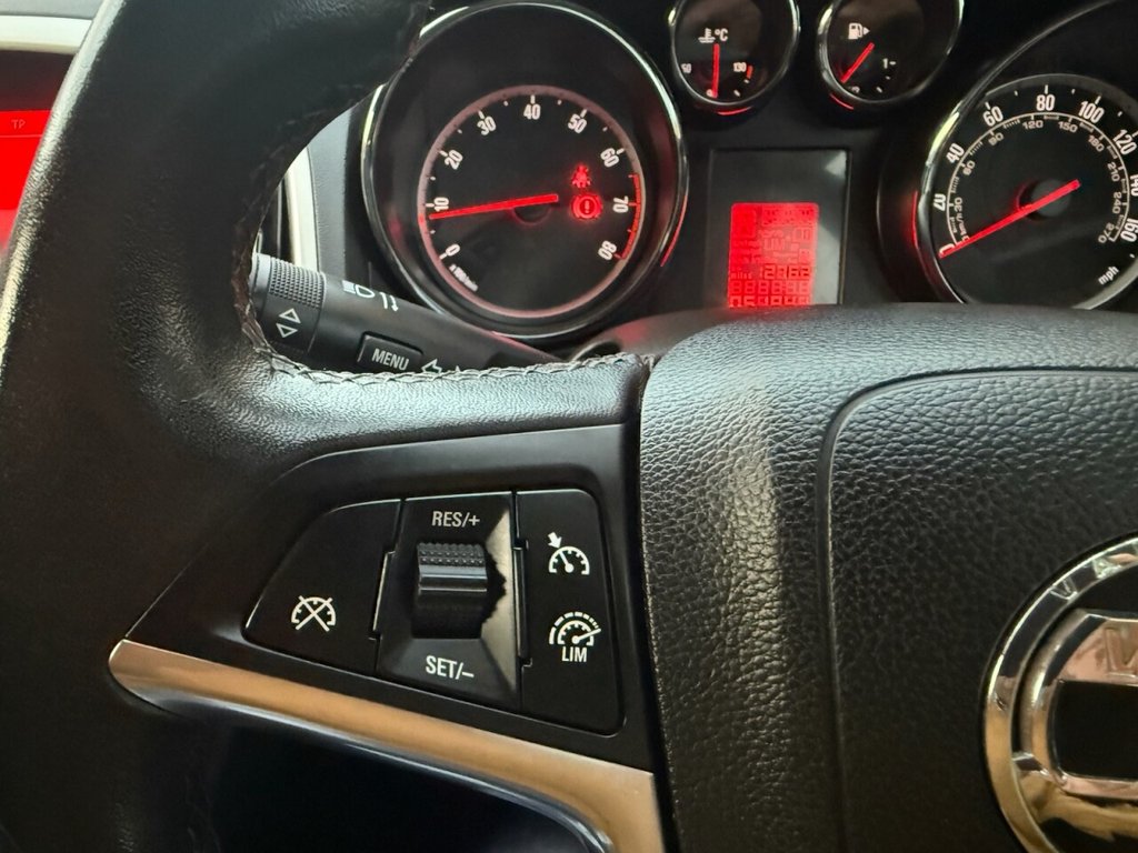 Used Vauxhall Astra 2013 for sale - 76496637: Photo 29