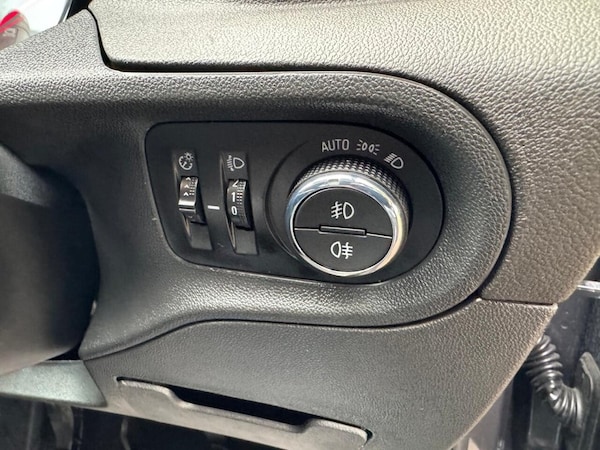 Used Vauxhall Grandland X 2019 for sale - 76216851: Photo 36