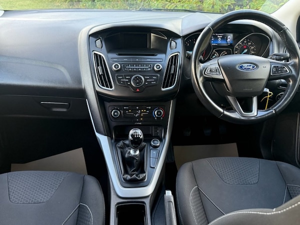 Used Ford Focus 2015 for sale - 76202465: Photo 3