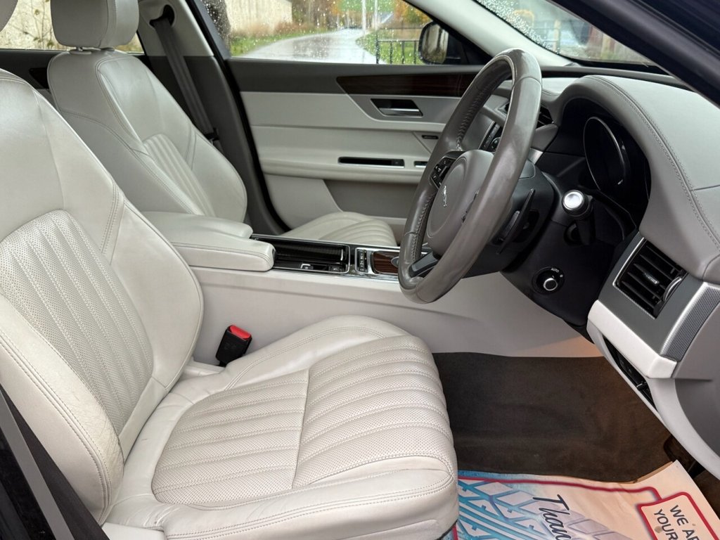 Used Jaguar XF 2016 for sale - 76482481: Photo 10