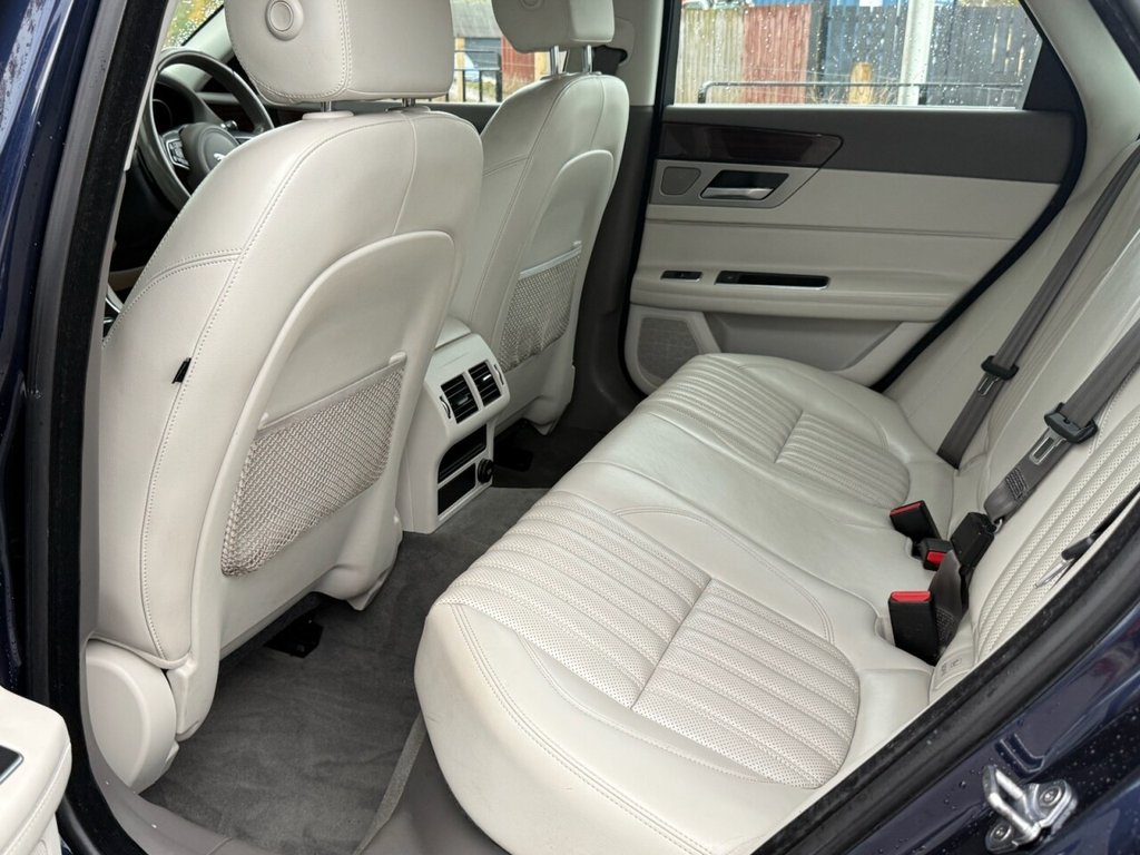Used Jaguar XF 2016 for sale - 76482481: Photo 24