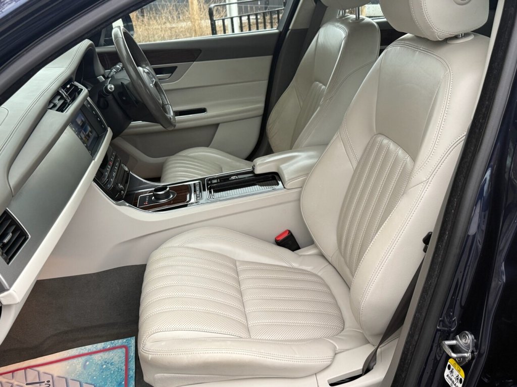 Used Jaguar XF 2016 for sale - 76482481: Photo 26
