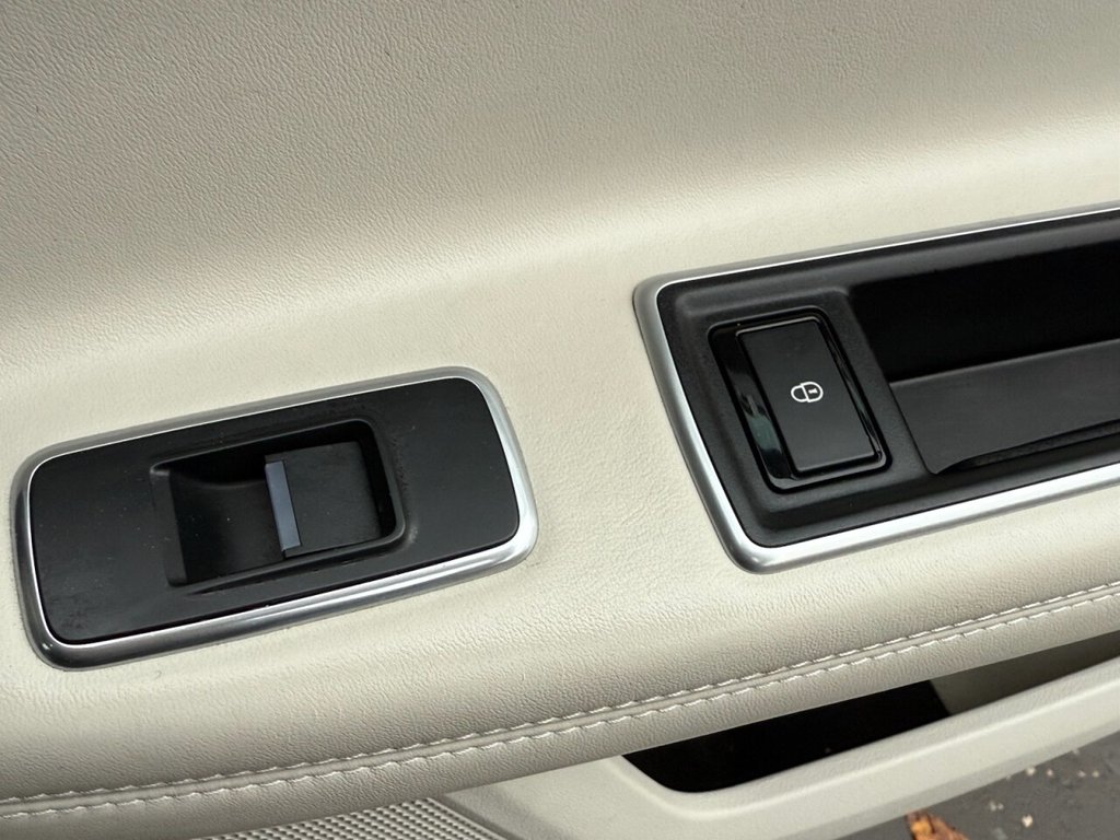 Used Jaguar XF 2016 for sale - 76482481: Photo 32