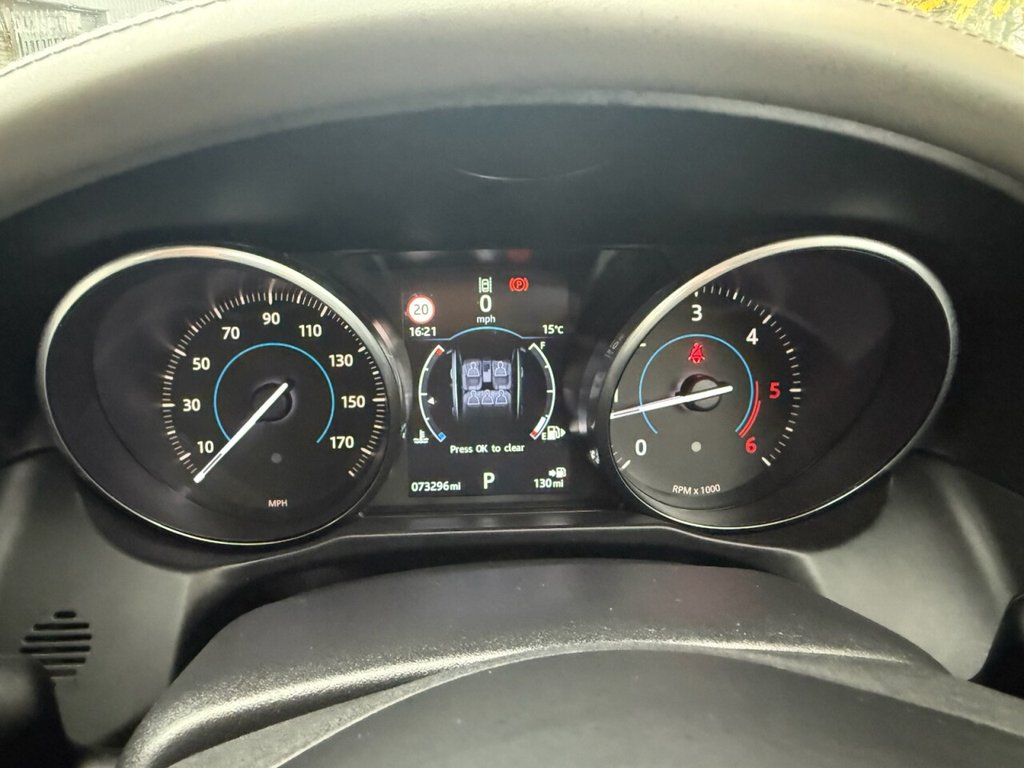 Used Jaguar XF 2016 for sale - 76482481: Photo 40