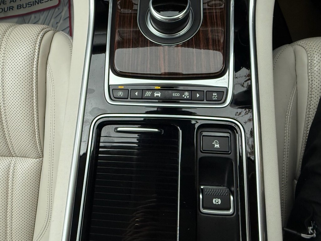 Used Jaguar XF 2016 for sale - 76482481: Photo 50