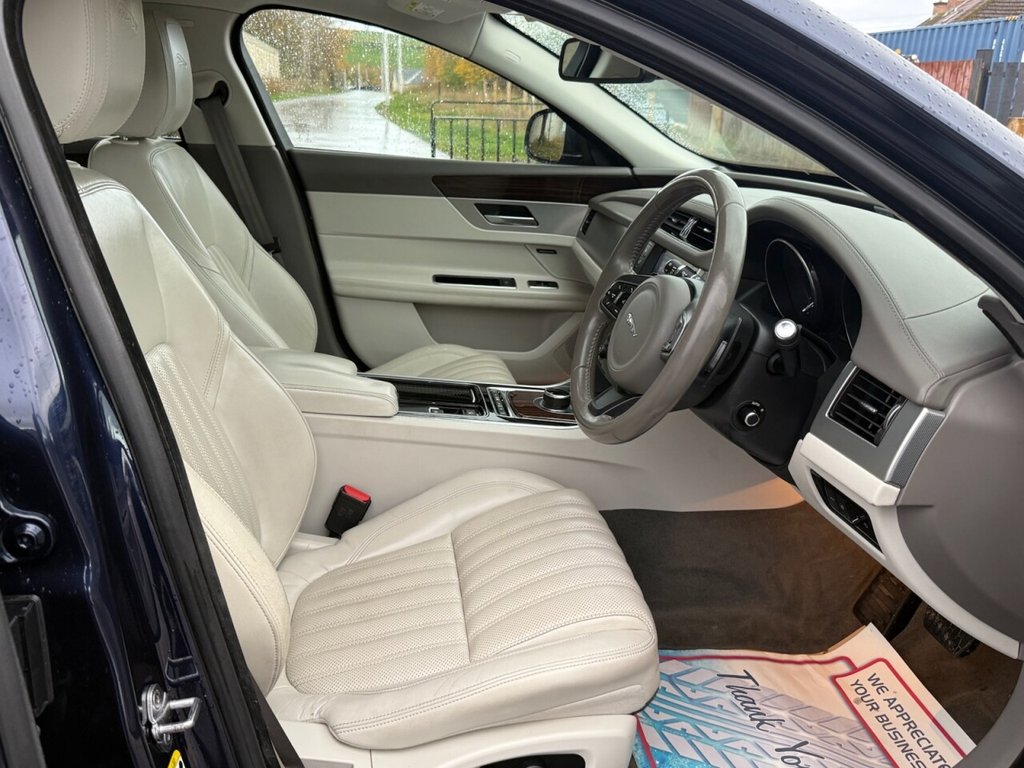 Used Jaguar XF 2016 for sale - 76482481: Photo 9