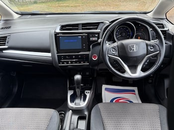 Used Honda Jazz 2018 for sale - 75654376: Photo
