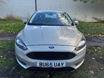 Used Ford Focus 2015 for sale - 76338625: Photo 2