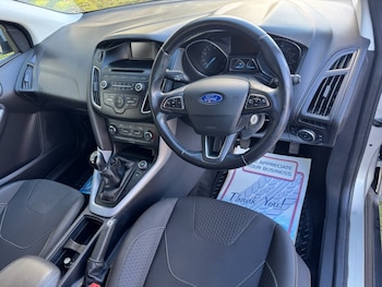 Used Ford Focus 2015 for sale - 76338625: Photo 3