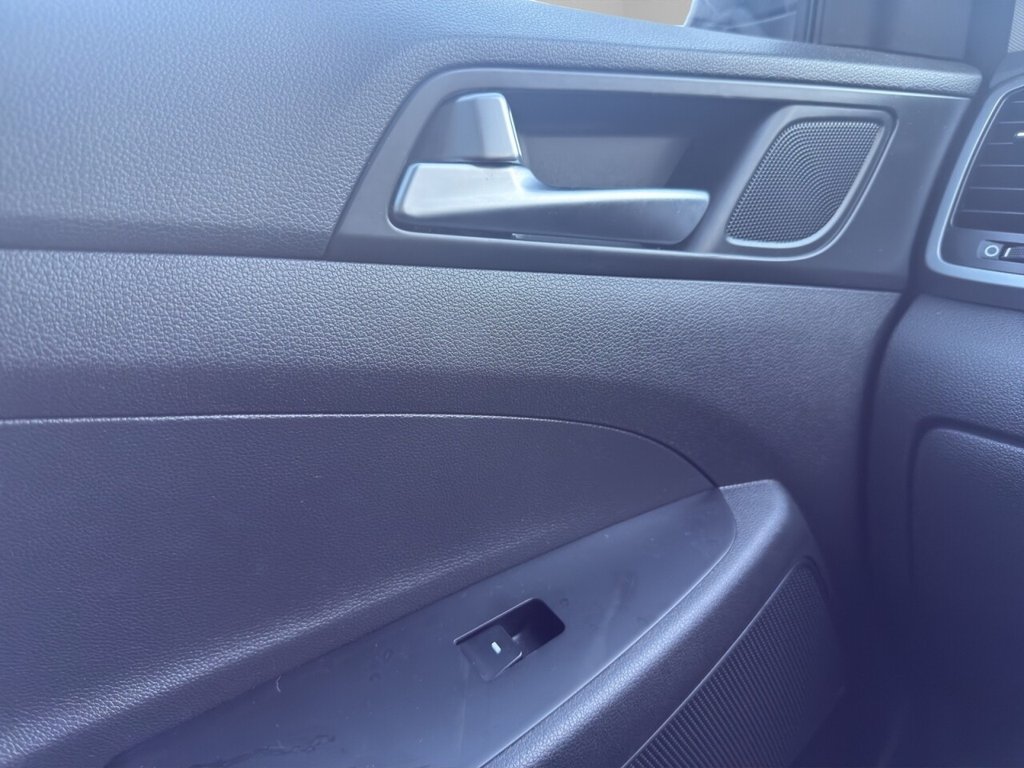 Used Hyundai TUCSON 2015 for sale - 76610277: Photo 15