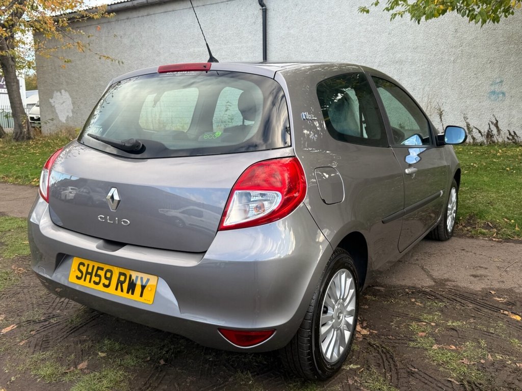 Used Renault Clio 2009 for sale - 76376049: Photo 21