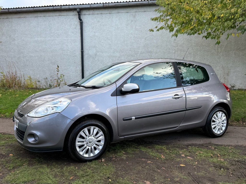 Used Renault Clio 2009 for sale - 76376049: Photo 23