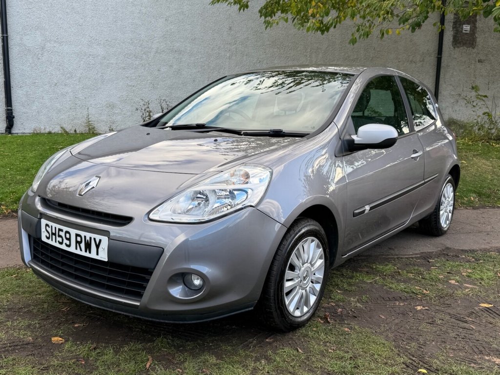 Used Renault Clio 2009 for sale - 76376049: Photo 24