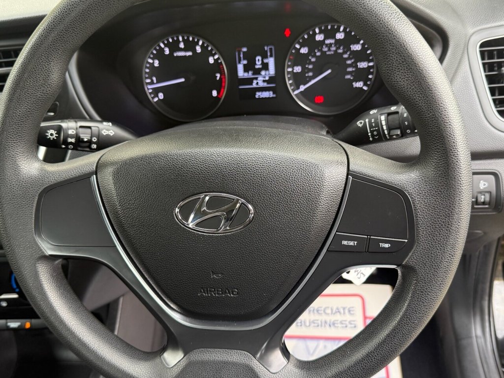 Used Hyundai i20 2017 for sale - 76356971: Photo 13