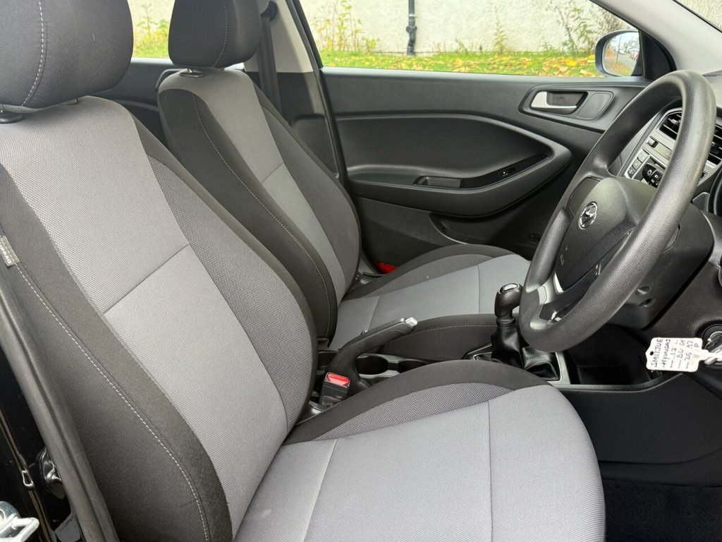 Used Hyundai i20 2017 for sale - 76356971: Photo 14