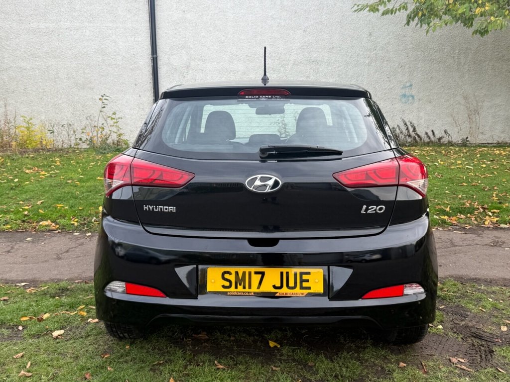 Used Hyundai i20 2017 for sale - 76356971: Photo 18