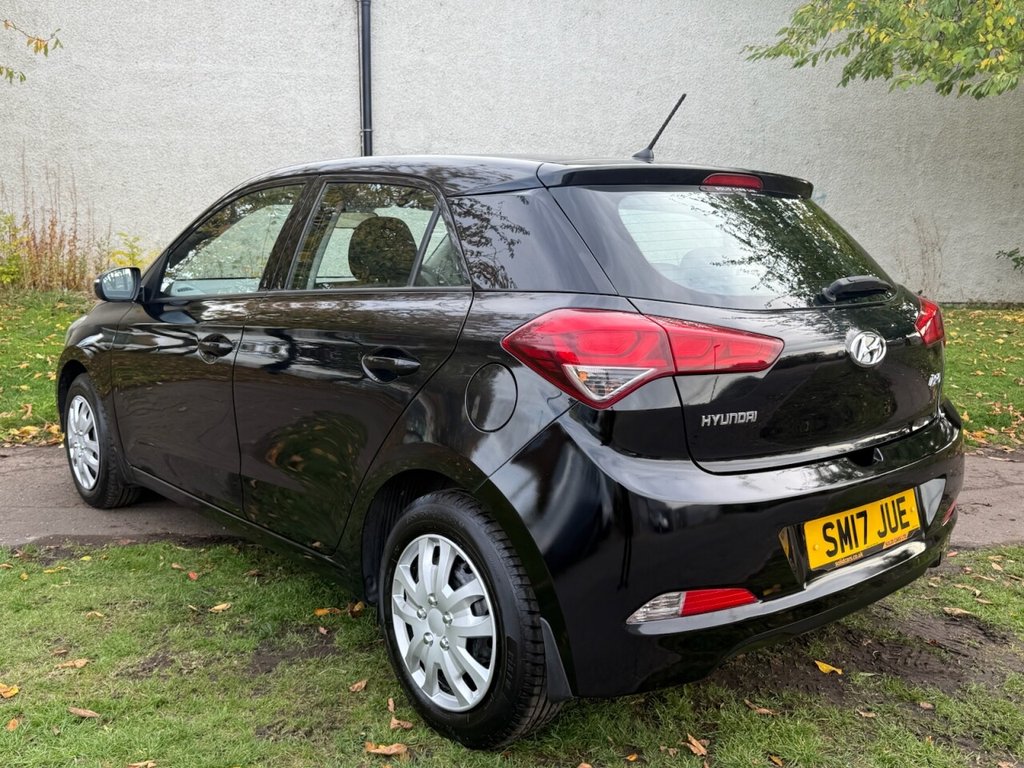 Used Hyundai i20 2017 for sale - 76356971: Photo 20
