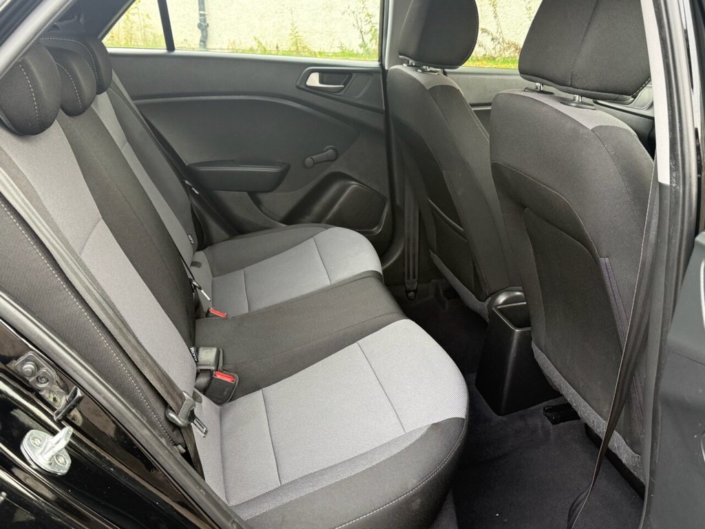 Used Hyundai i20 2017 for sale - 76356971: Photo 9