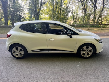Used Renault Clio 2015 for sale - 79156409: Photo