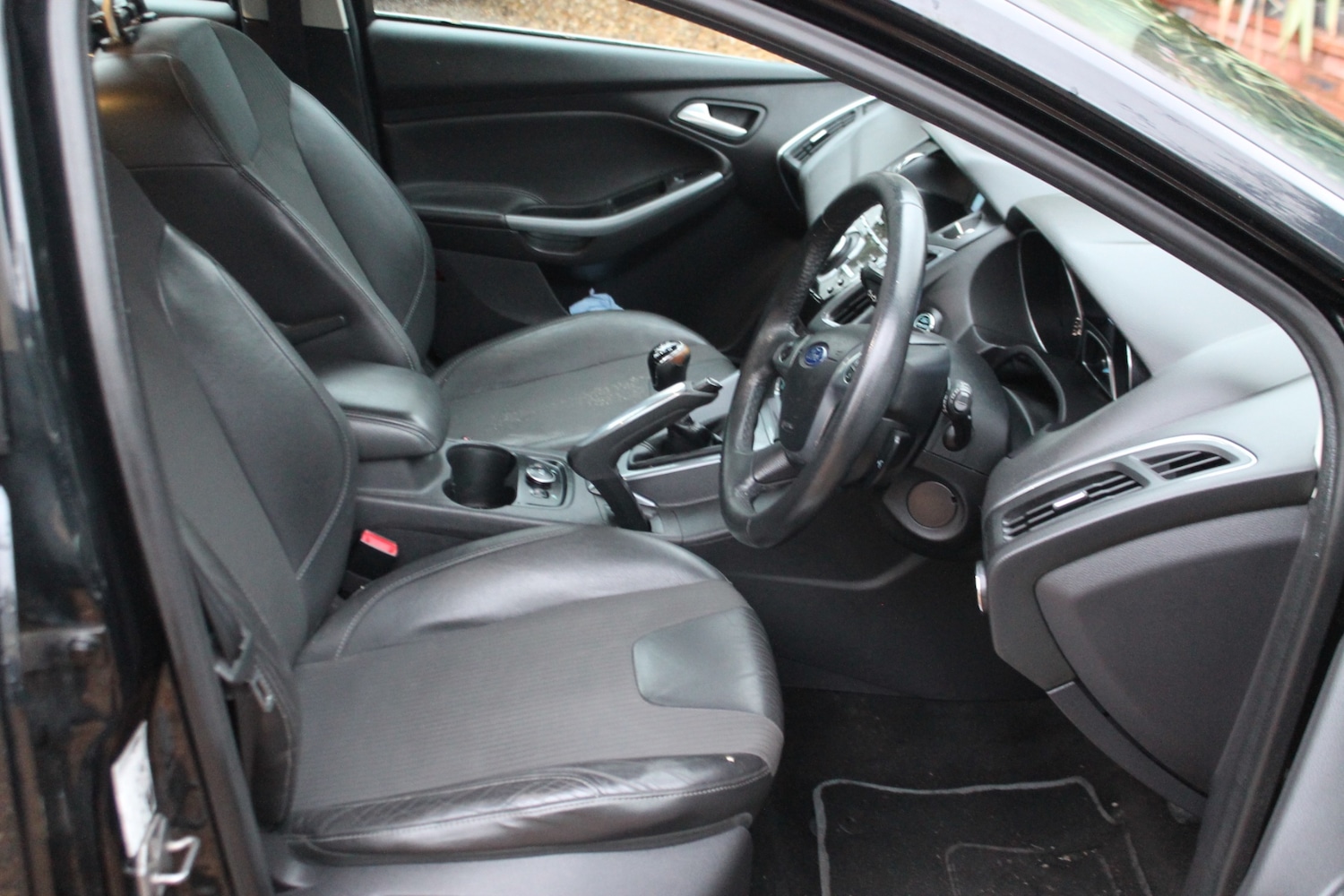 Used Ford Focus 2011 for sale - 77367235: Photo 9