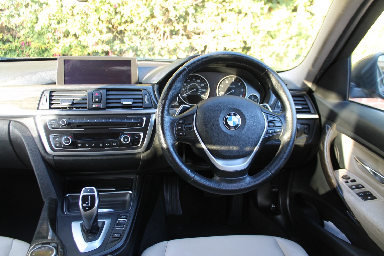 Used BMW 3 Series 2014 for sale - 76198604: Photo 9